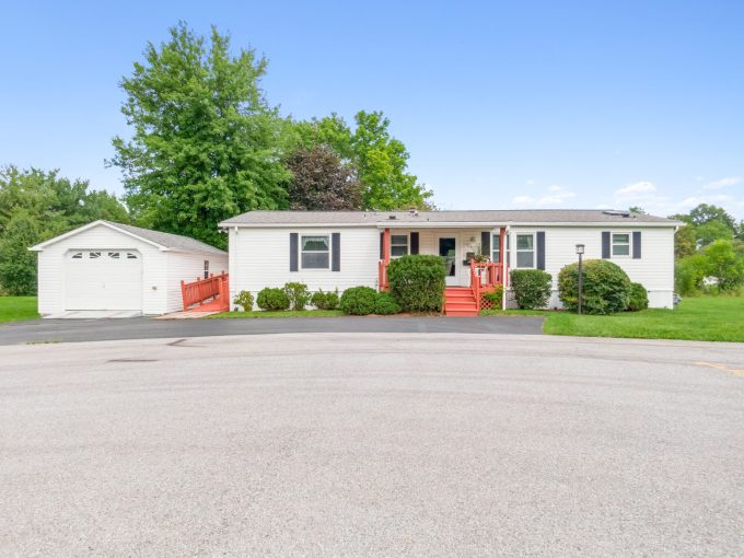 Street view of a home in Independence Place