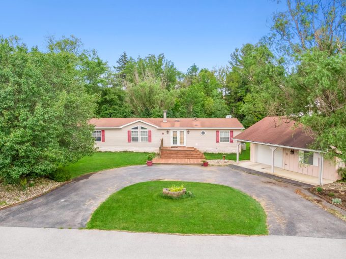 Street view of a home in Independence Place